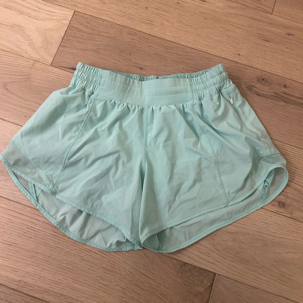 Lululemon Hotty Hot Short 5” sizes: 6long, 10long